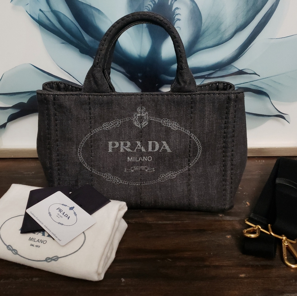 GORGEOUS and PRACTICALLY NEW CONDITION PRADA CANAPA